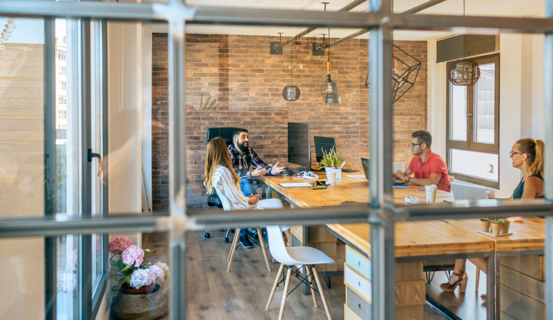 Comment gérer ses espaces et ses équipes en flex office ?